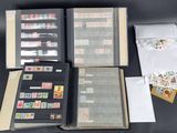 de nombreux types de timbres différents sur ce livre