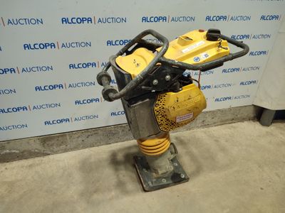 an image of a machine that is sitting on a stand