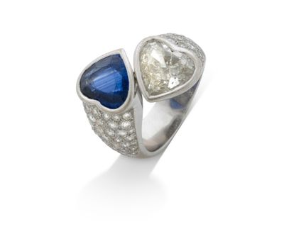 Bague « Toi & moi » Diamant et saphir de forme coeur