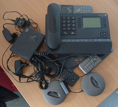 Materiels DE Telephonie - Frais A 20.