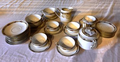 Partie de Service à café et thé RAYNAUD Limoges - Photo 1