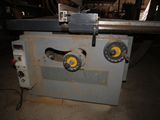 an image of a machine that is sitting in a garage