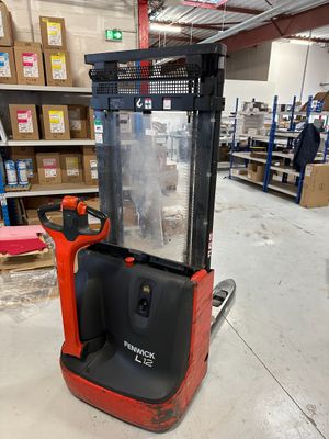 Gerbeur électrique Fenwick L12 - Photo 1