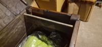 Un grand coffre XVIIIème, deux tables rustiques, un coffre N… (photo 3)