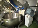 une image d'une machine qui se trouve dans une cuisine