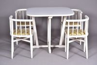 Editions THONET. Table de salle à manger en bois laqué blanc… (photo 2)