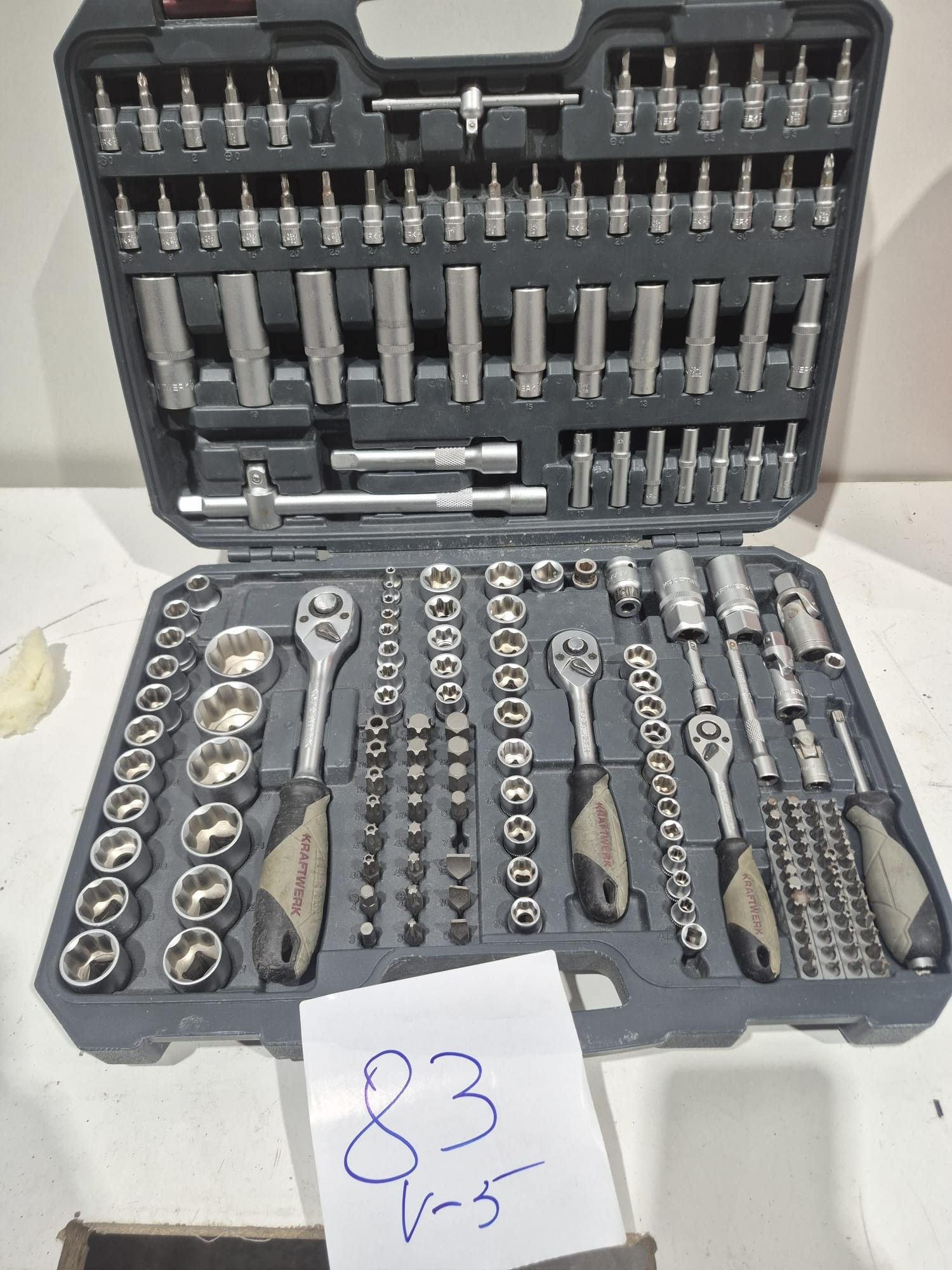 Coffret d'outillage KRAFTWERK, référence 204.