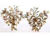 paire d'appliques murales anciennes ornées de fleurs et de feuilles