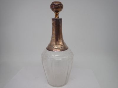Carafon en argent minerve et cristal gravé, H. 25cm (traces de calcair - Photo 1