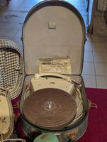 Varia - Ensemble de 3 tourne-disques anciens et une lampe vi… (photo 3)