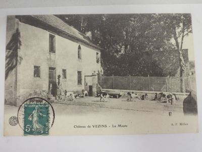 une photo d'une carte postale représentant une scène de vie à la ferme