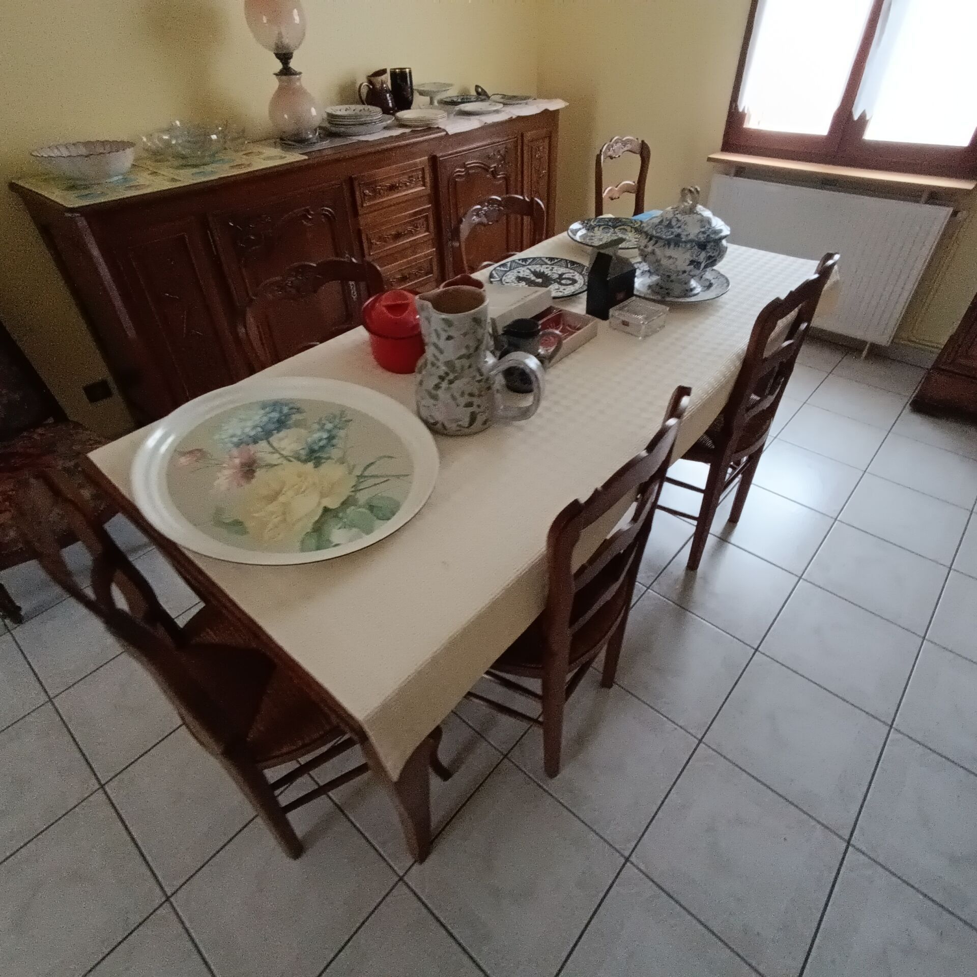 Objets d'art & Curiosités