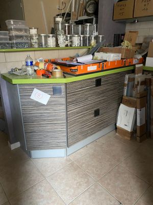 VENTE SUR DESIGNATION - LOT 8 - Une cuisine d'exposition mar…