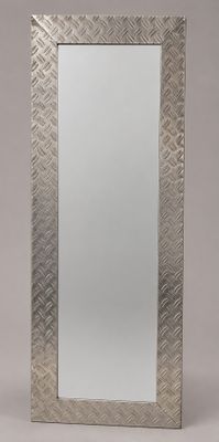 un grand miroir argenté orné d'un motif en chevrons