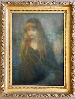 une peinture à l'huile représentant une femme aux cheveux longs, dans un cadre doré