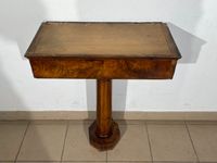 Petite console en bois de placage ouvrant à un tiroir reposa… (photo 3)