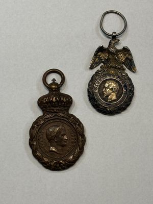 SECOND EMPIRE Médaille militaire en bronze, anciennes traces…