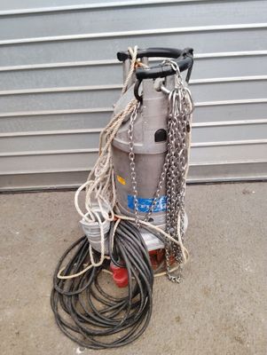 Pompe immergée triphasée pour eau boueuse FLYGT