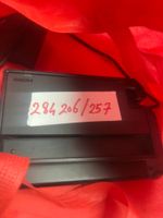 Une NINTENDO Switch avec son doc (démarre). (photo 4)