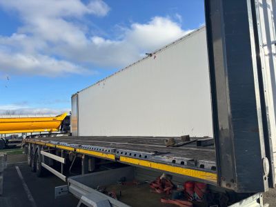 KIA MAXIMA - Genre : SREM - Carrosserie : PLATEAU - 1ere M.E…