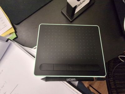 Tablette graphique WACOM Intuos Imprimante EPSON WF-3820 mod…