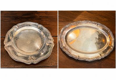 deux photos d'une assiette en argent posée sur une table en bois