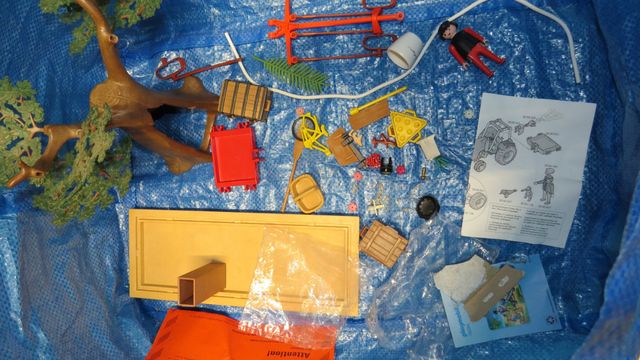 Lot de petits accessoires PLAYMOBIL sans leur boîte 