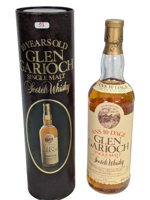 une bouteille de Glen Garioch et une boîte de Glen Garioch