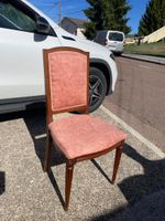 MOBILIER DE SALON comprenant une table ronde en bois, platea… (photo 6)