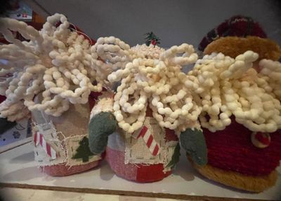 Lot de 7 peluches père Noël La première photo est non contra…