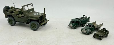 337 / CH-C4 / DINKY TOYS, lot de 3 véhicules miniature…