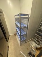 * Etagères alimentaires à clayettes (photo 2)