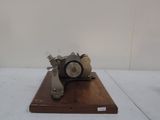 a small machine that is sitting on top of a table