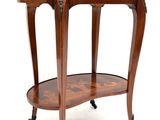 an image of a table with a mirror on top of it