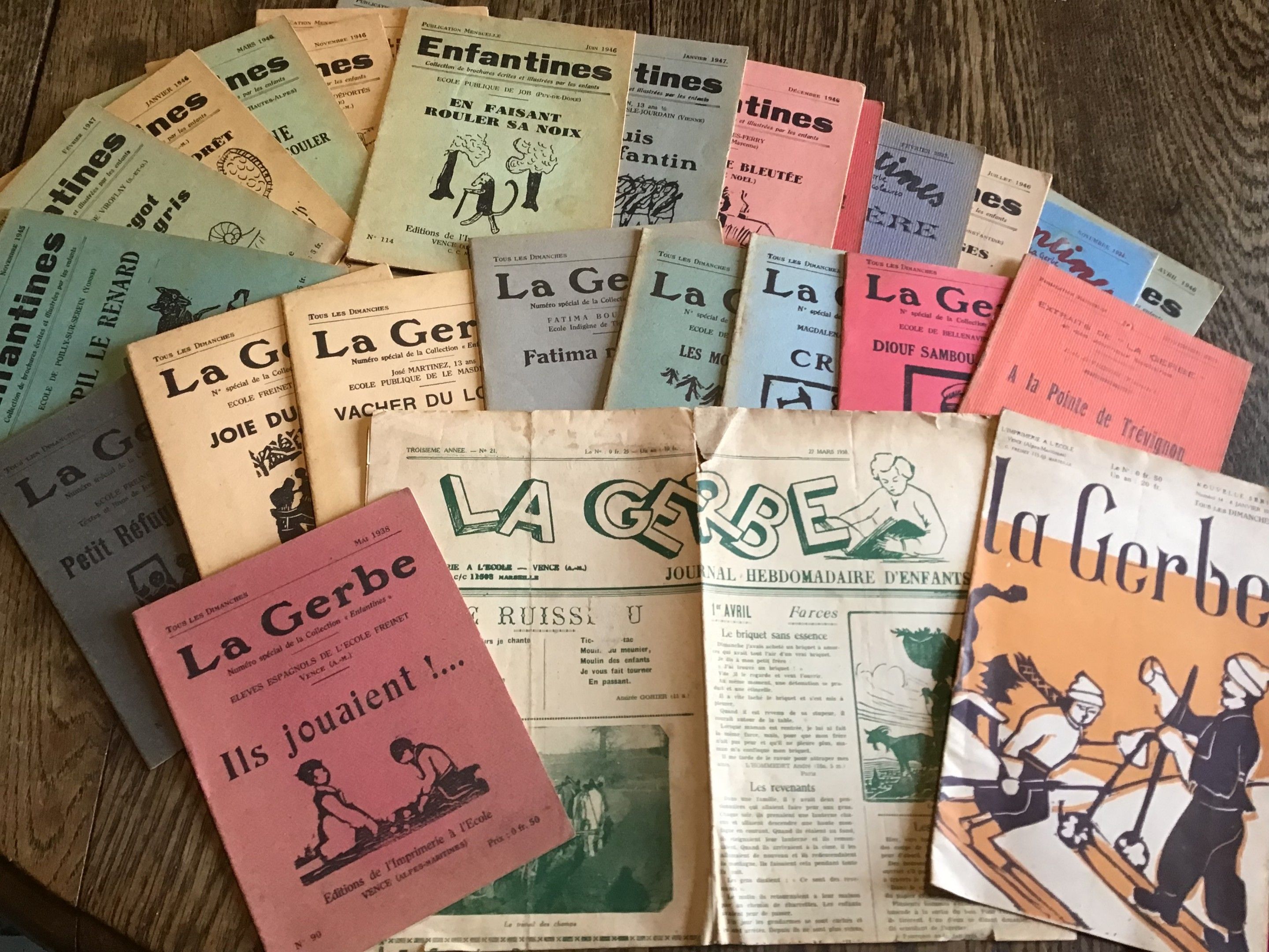Ensemble de 26 revues enfantines des années 30 et 40 Éditions de l’Imprimerie à l’Ecole Dont La Gerbe Rare À découvrir