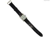 l'image d'une montre-bracelet avec un bracelet en cuir noir