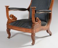 Fauteuil en acajou et placage d'acajou marqueté en bois clai… (photo 2)