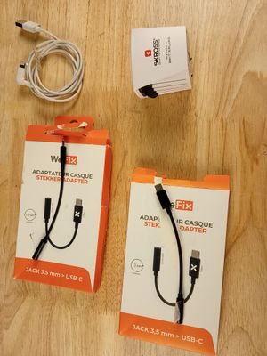 Lot d'accessoires pour téléphones
