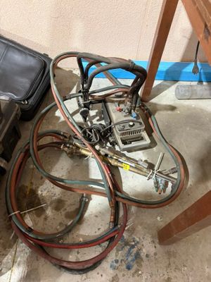 une machine de découpe - visite le 16 mars de 8h30 à 9h - récupération - Photo 1