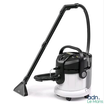 l'aspirateur est propre et prêt à être utilisé sur le sol
