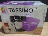 une boîte contenant une cafetière