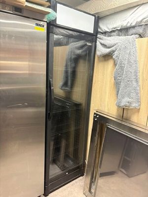 Vitrine à boissons ventilée éclairante GGM GASTRO Mod. GK374…