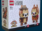 une boîte de briques Lego avec l'image d'un chien et d'un ours