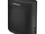 L'enceinte Bluetooth Bose est représentée en noir sur fond blanc.