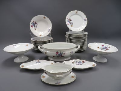 SCHLAGGENWALD, H & C. Service de table en porcelaine (36 piè…