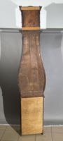 Caisse d'horloge de parquet en noyer orné de réserves moulur… (photo 2)