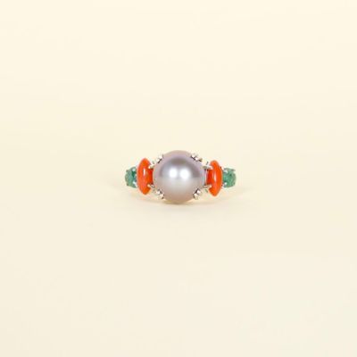 Bague en or 9K (375/oo), centrée d'une perle de culture de m…