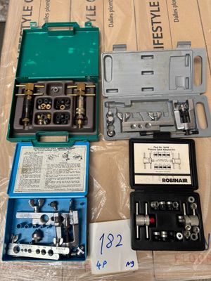 Lot de 4 coffrets d’outillage pour frigoriste comprenant : u…