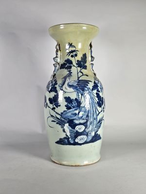 Potiche balustre en porcelaine émaillée dans les tons de la …