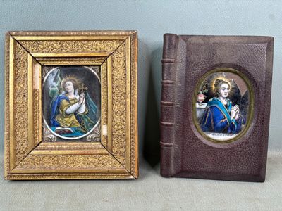 paire de peintures miniatures représentant la Vierge à l'Enfant, dans un cadre doré